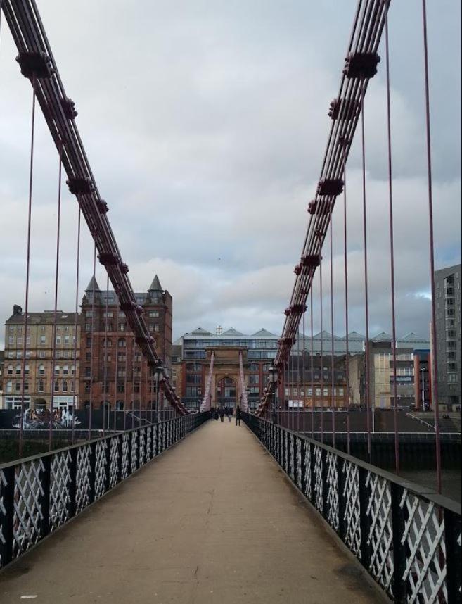 Glasgow City Centre Waterfront Apartment Buitenkant foto