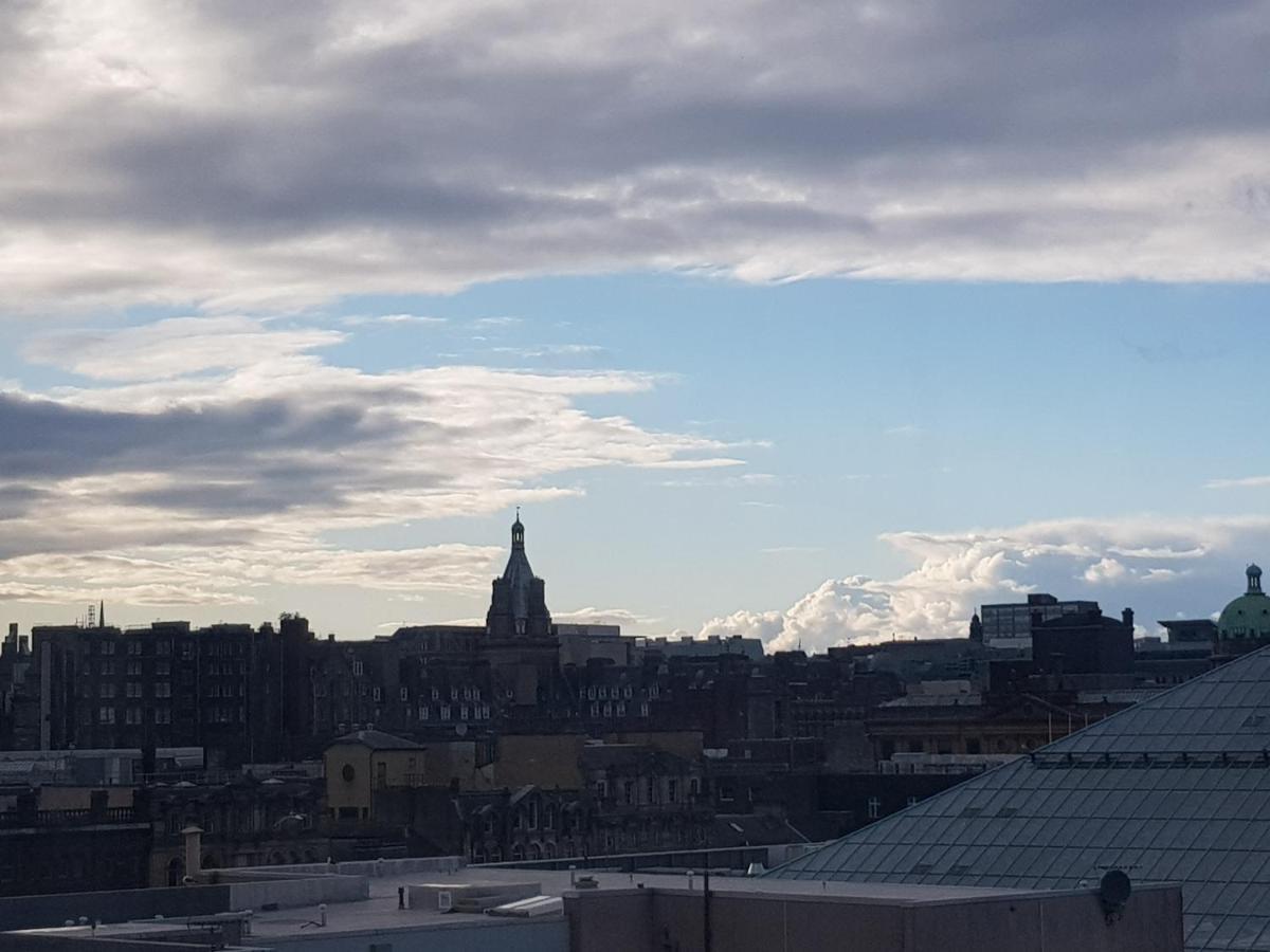 Glasgow City Centre Waterfront Apartment Buitenkant foto